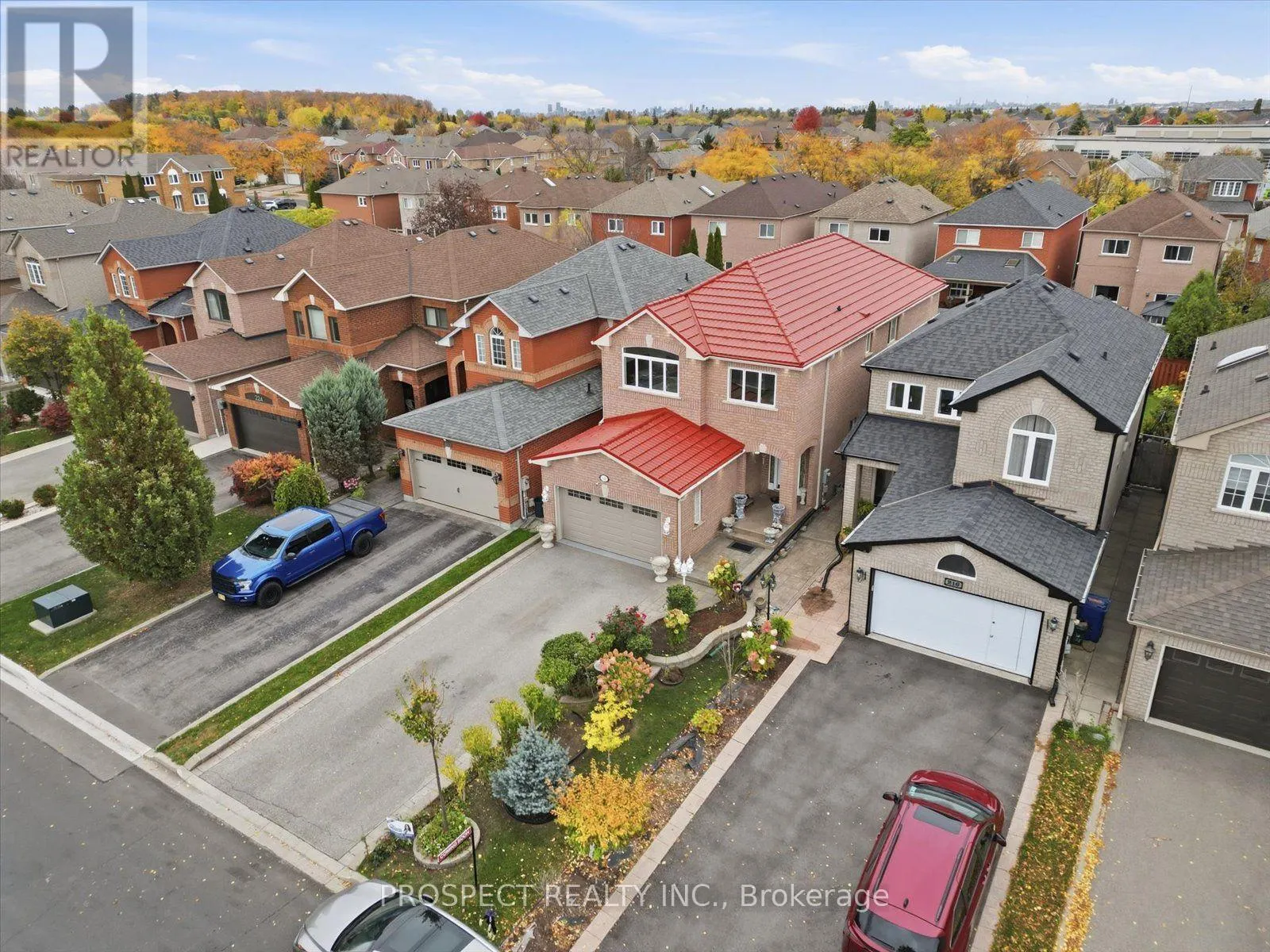 218 SYLWOOD CRESCENT
