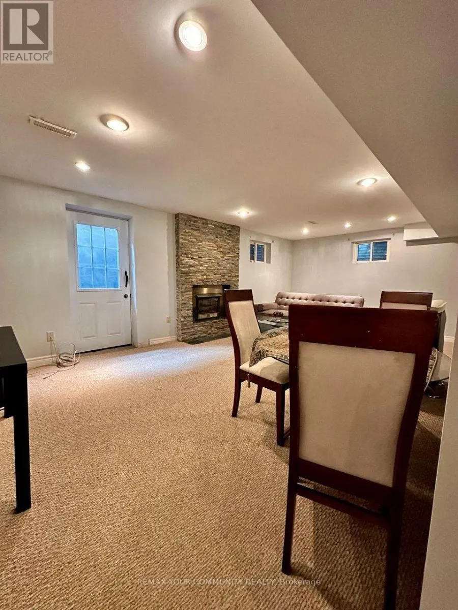 BASEMENT - 71 ROYAL ORCHARD BOULEVARD