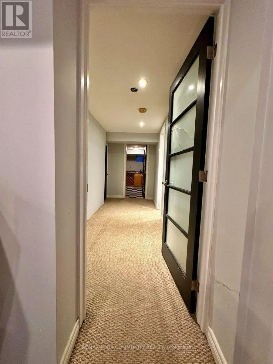 BASEMENT - 71 ROYAL ORCHARD BOULEVARD