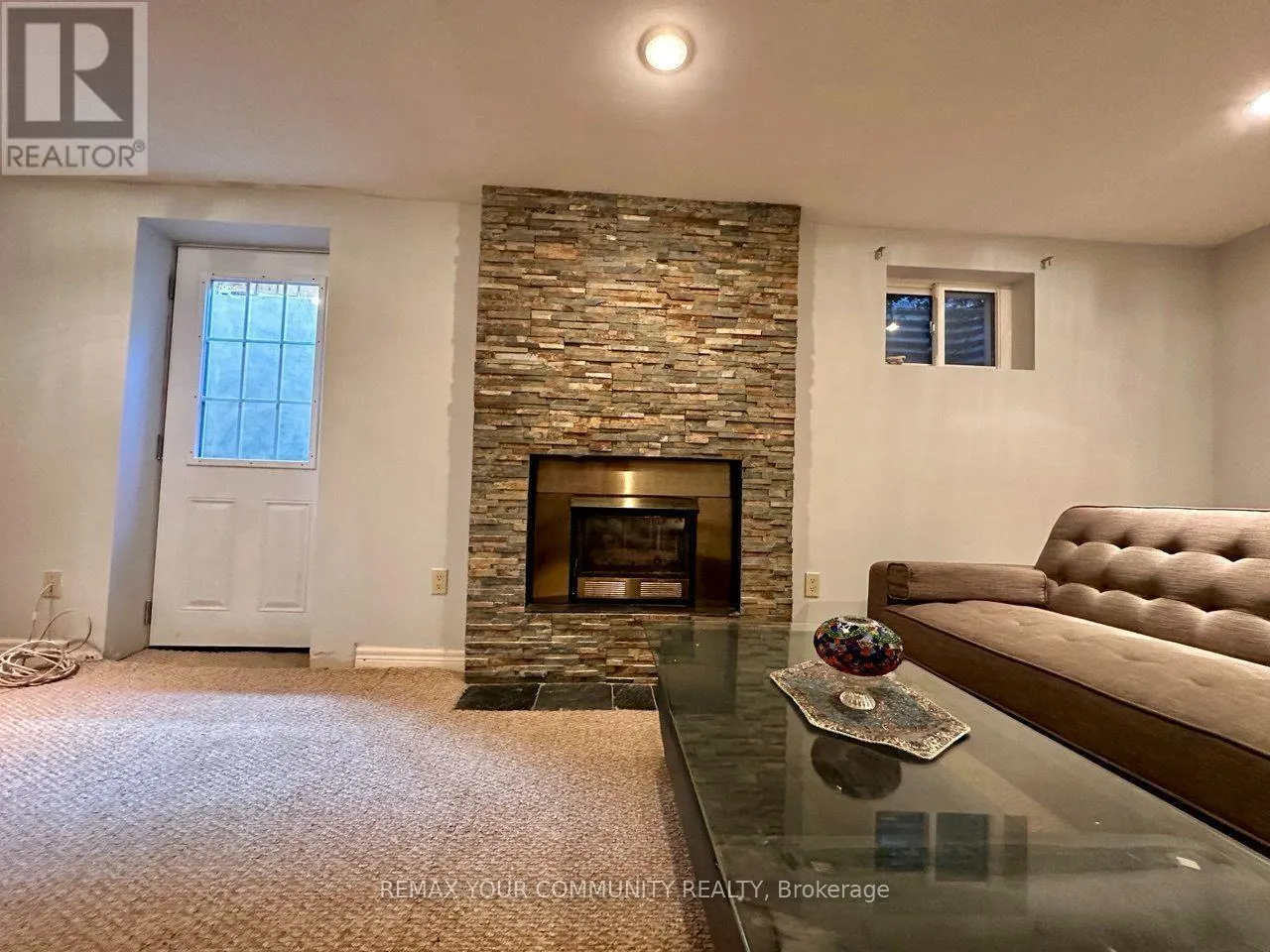 BASEMENT - 71 ROYAL ORCHARD BOULEVARD