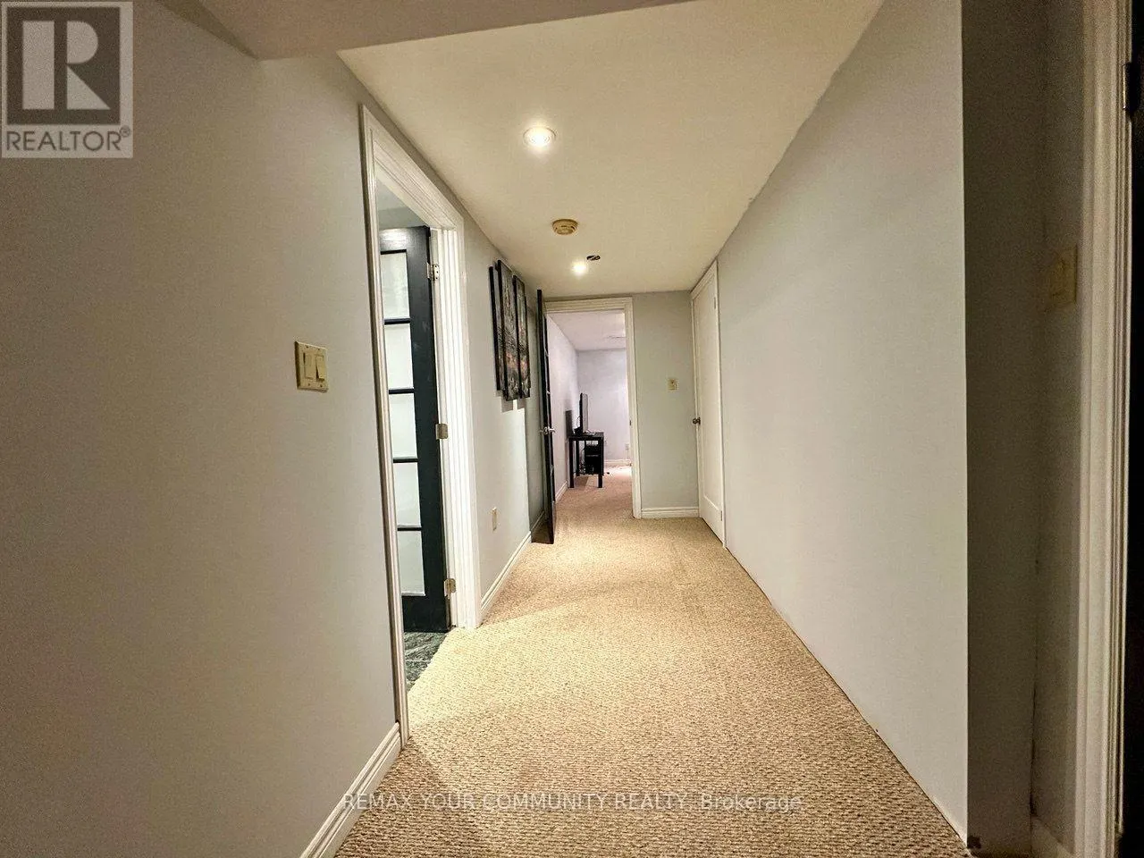 BASEMENT - 71 ROYAL ORCHARD BOULEVARD
