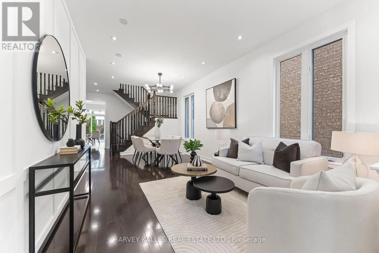 46 GRAYLEAF DRIVE