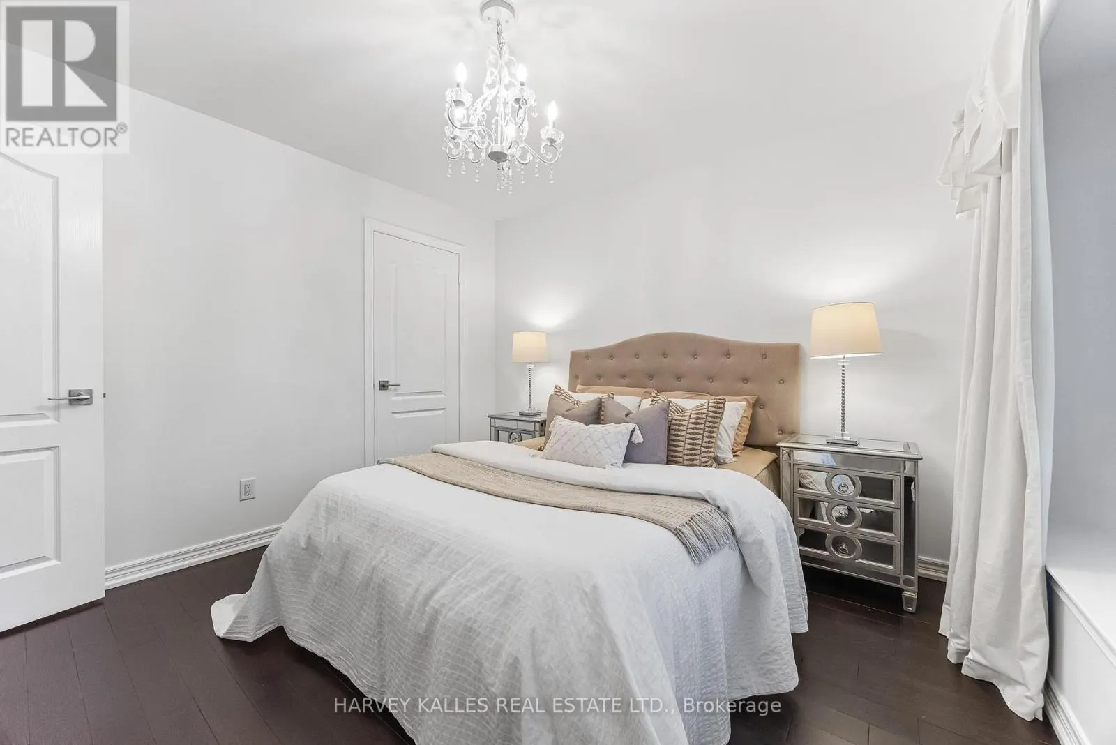 46 GRAYLEAF DRIVE