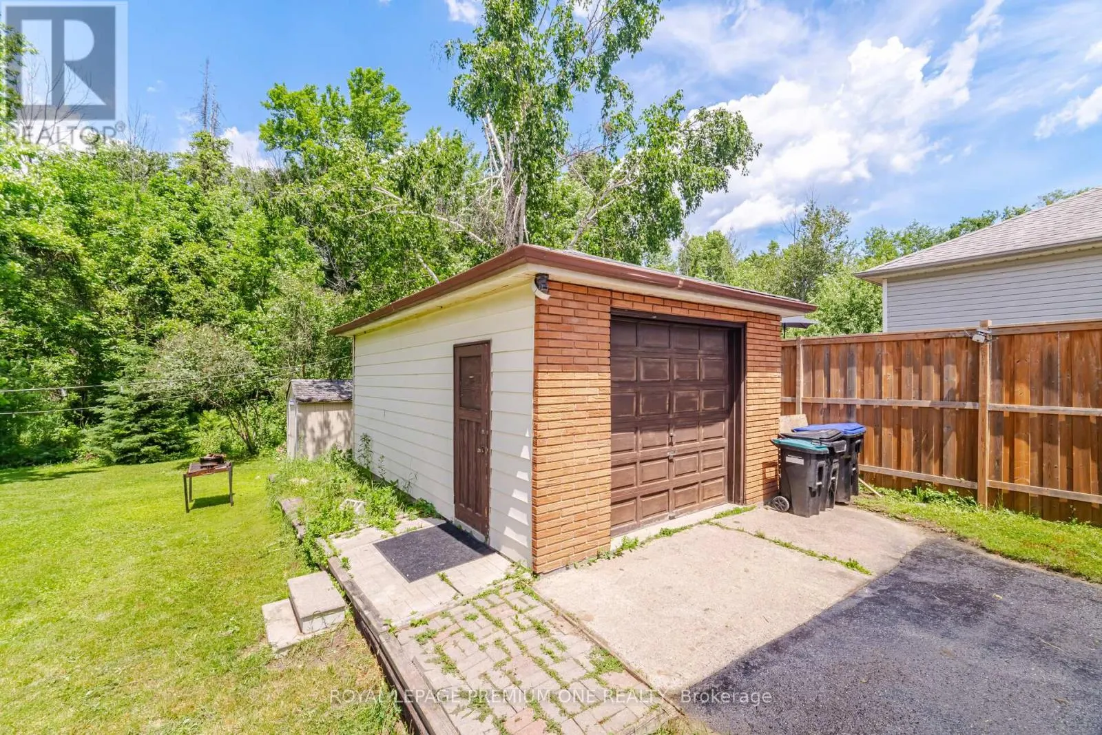 710 ROSE LANE