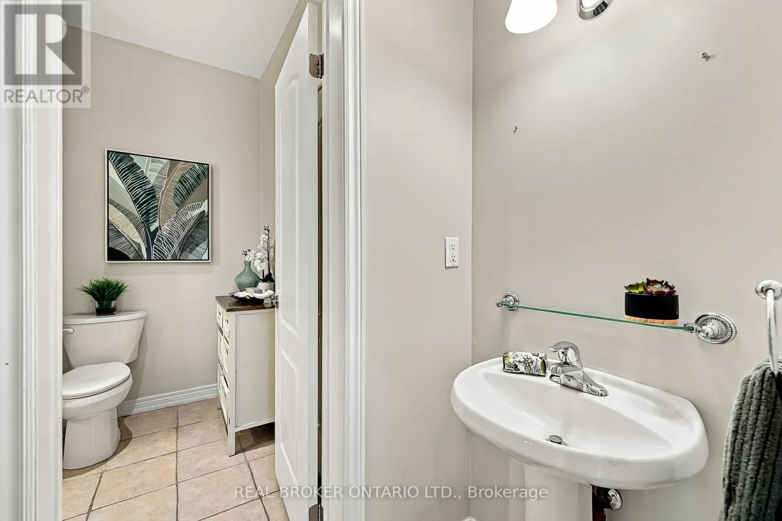 33 FRED BARNARD WAY