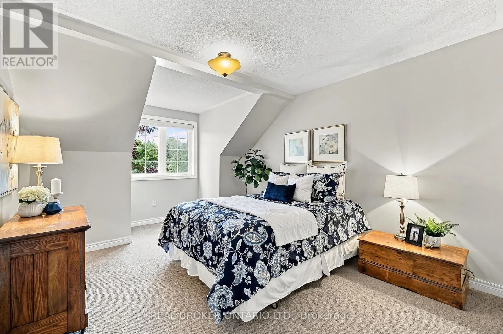 33 FRED BARNARD WAY