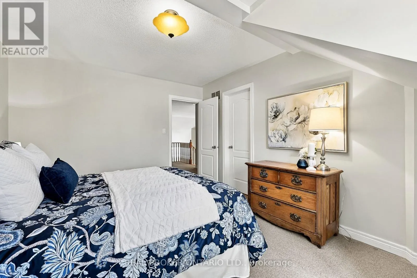 33 FRED BARNARD WAY