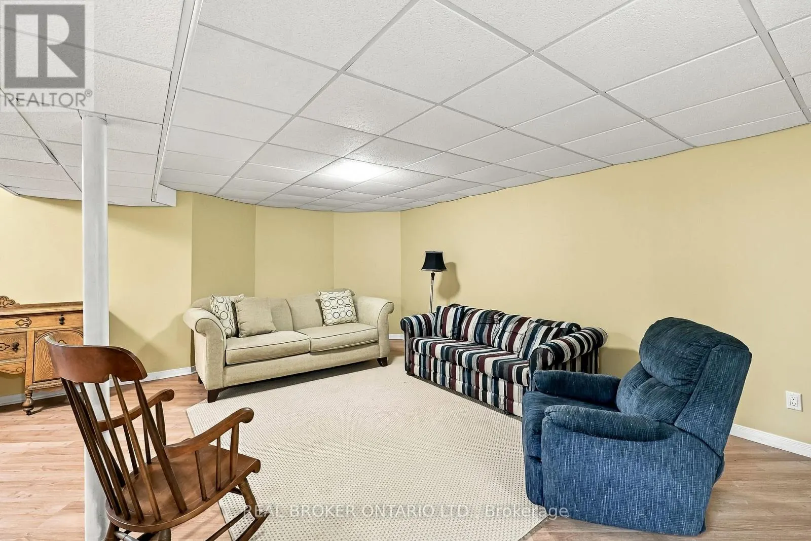 33 FRED BARNARD WAY
