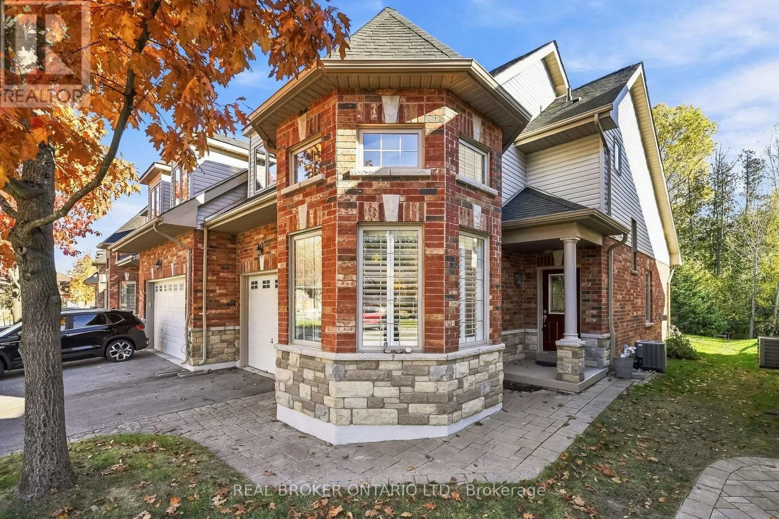 33 FRED BARNARD WAY
