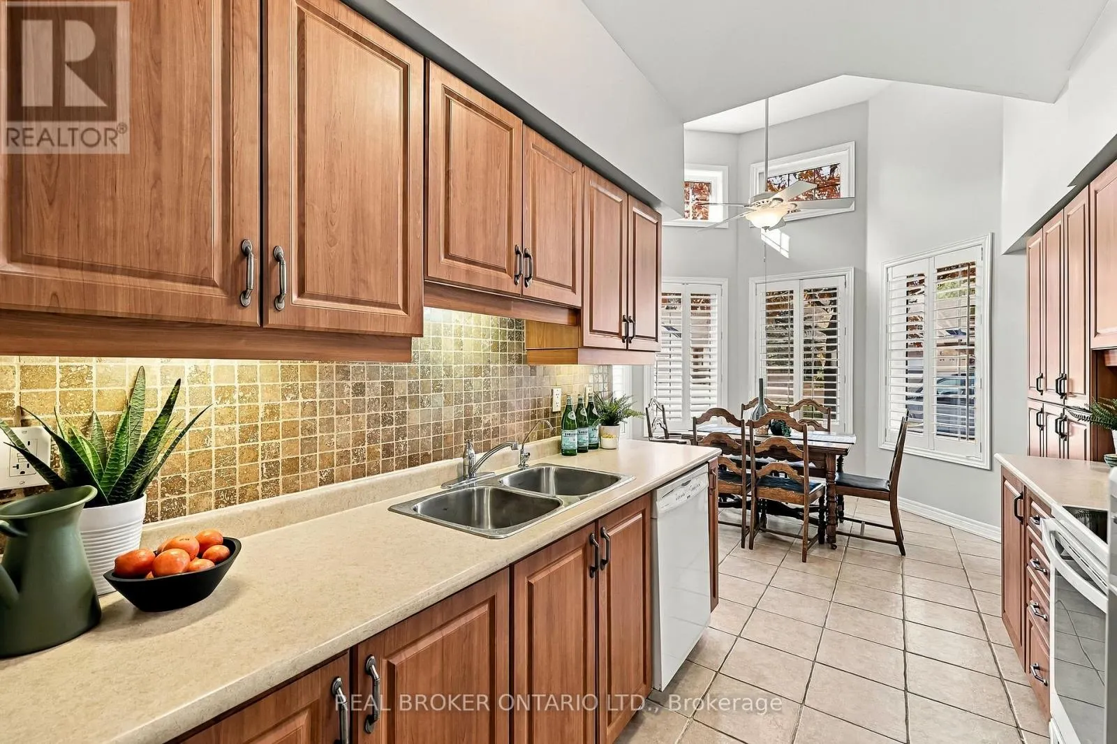 33 FRED BARNARD WAY