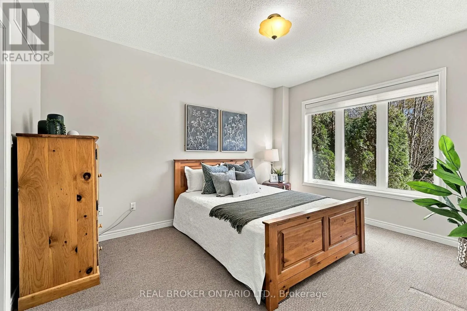 33 FRED BARNARD WAY
