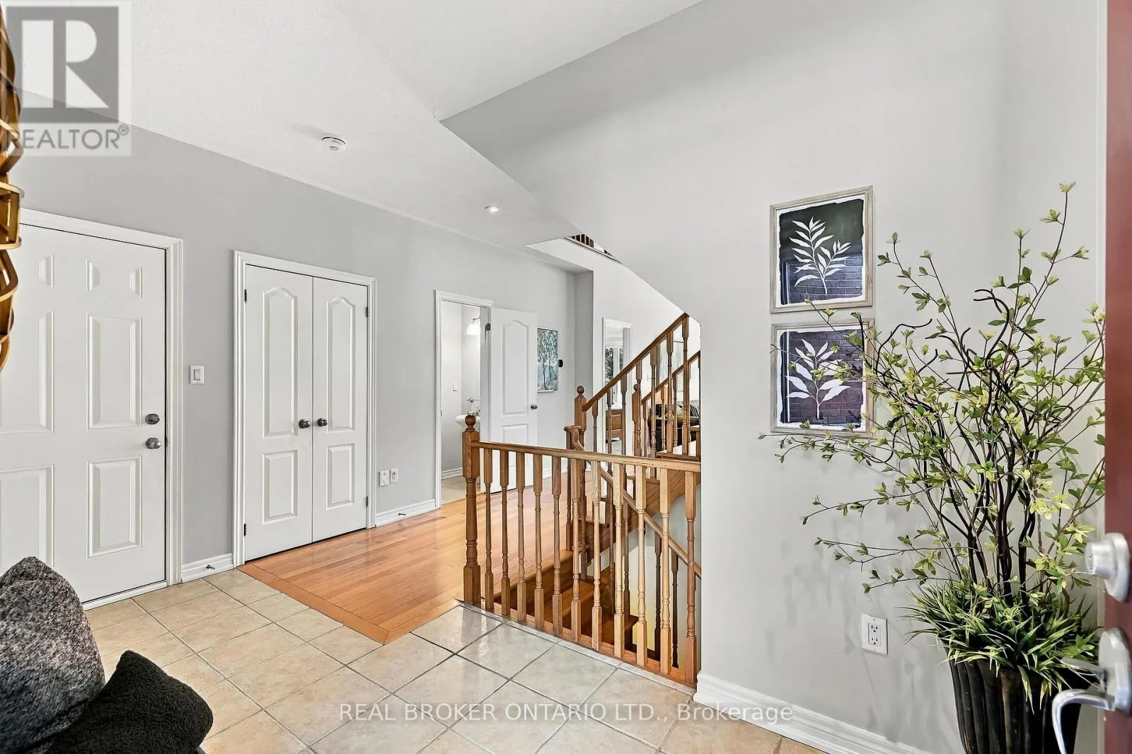 33 FRED BARNARD WAY