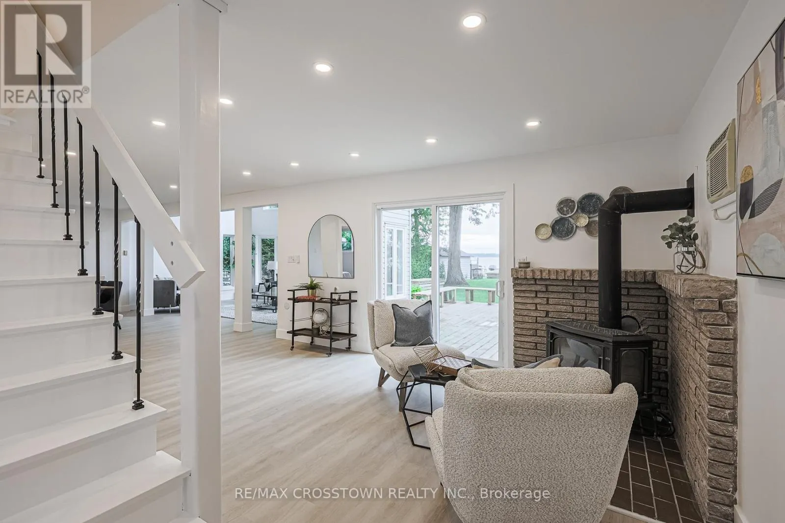 128 MOORES BEACH ROAD