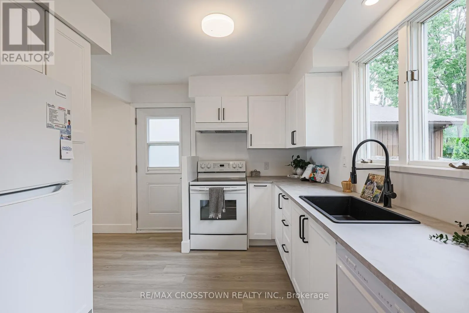 128 MOORES BEACH ROAD