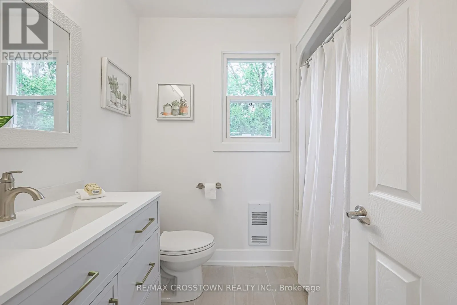 128 MOORES BEACH ROAD