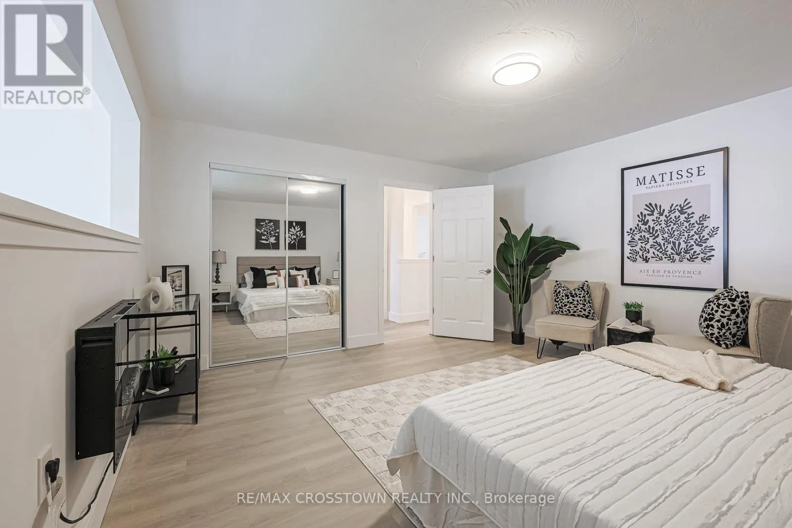 128 MOORES BEACH ROAD
