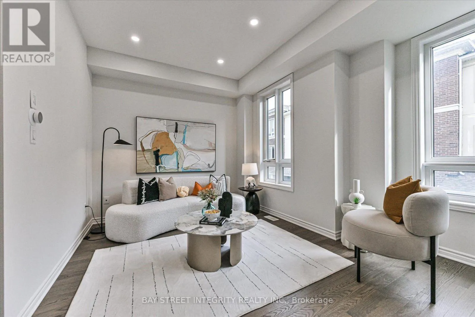25 CHICAGO LANE