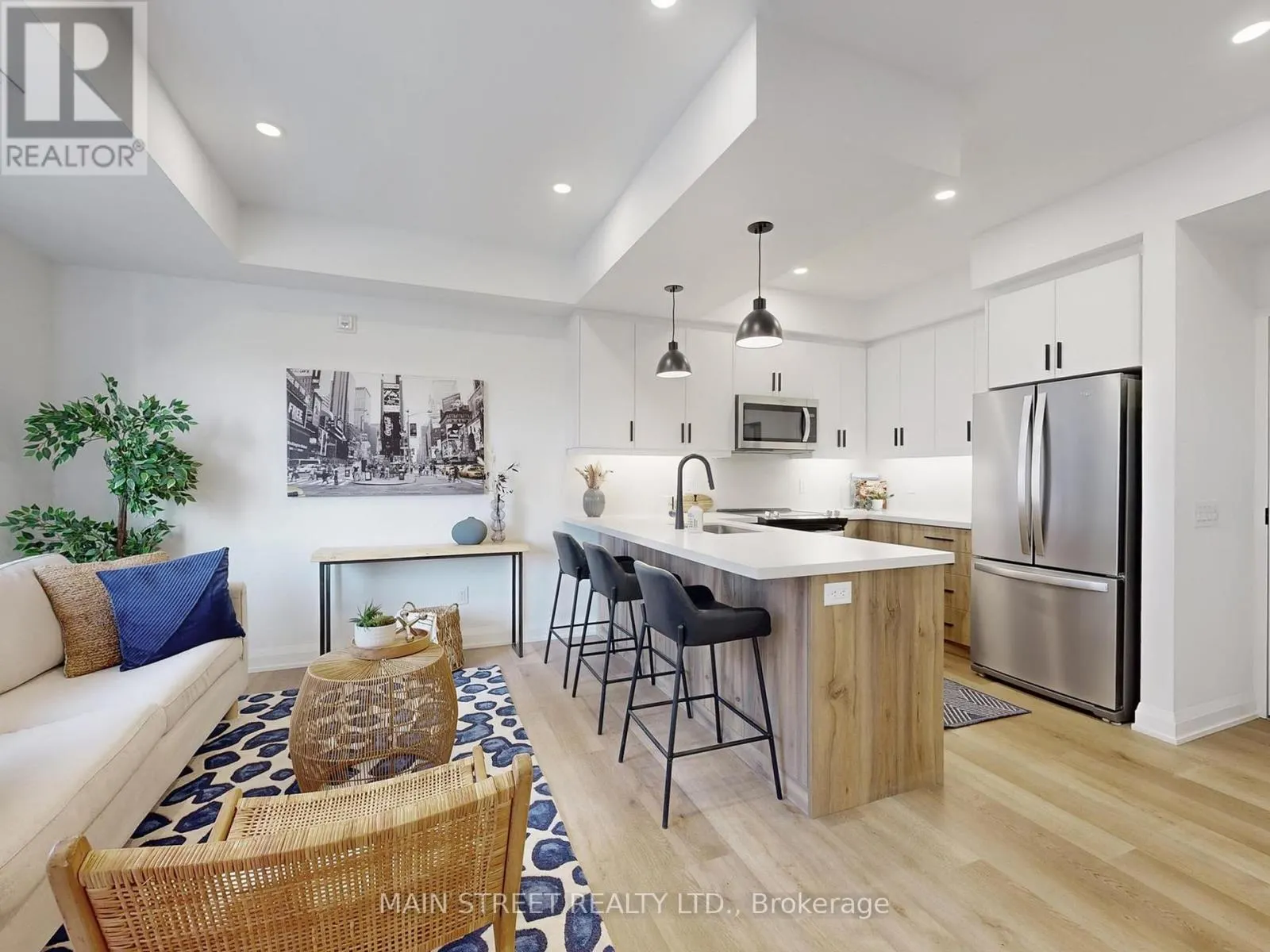 401 - 52 PROSPECT STREET