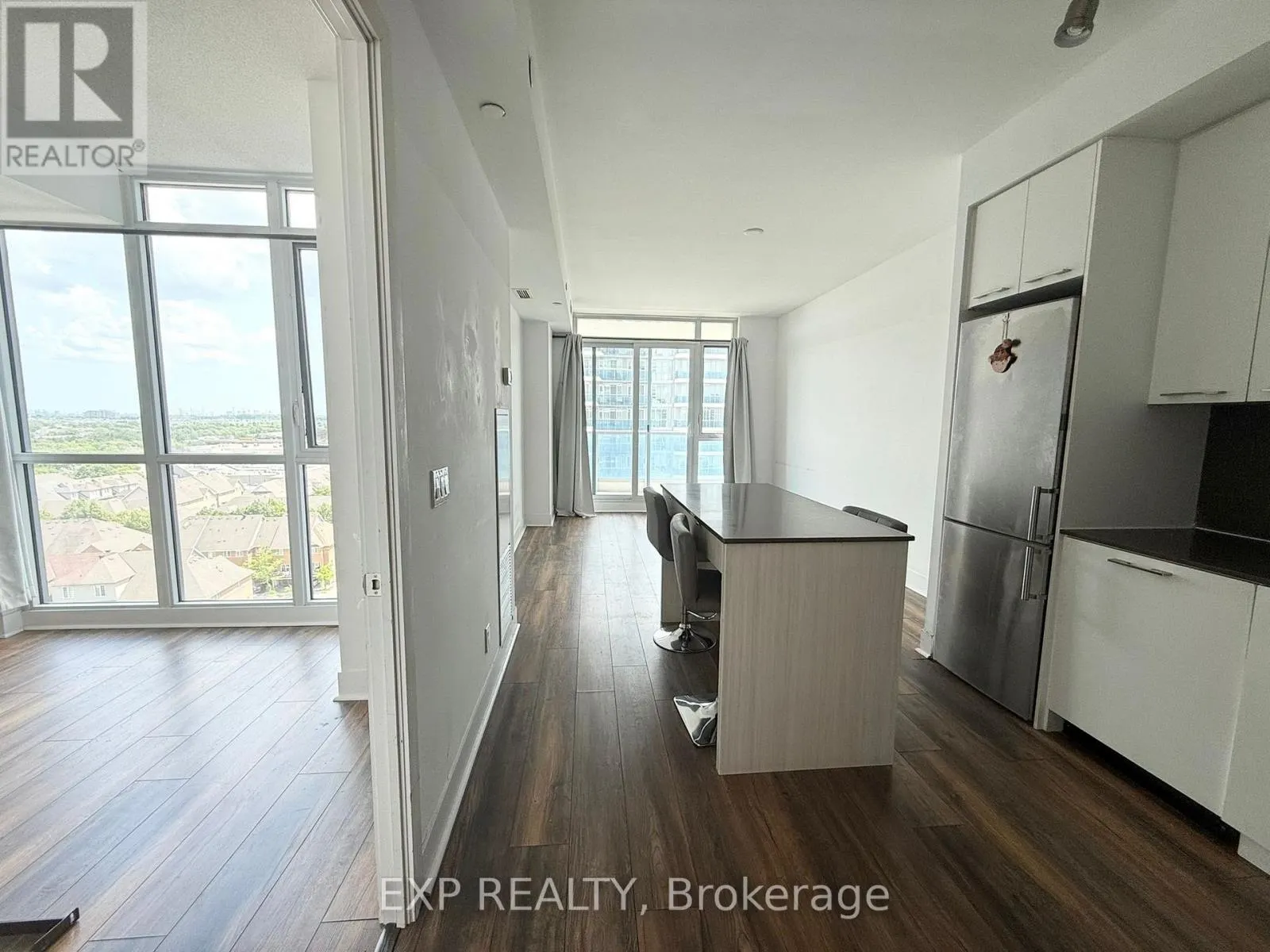 1201 - 9471 YONGE STREET