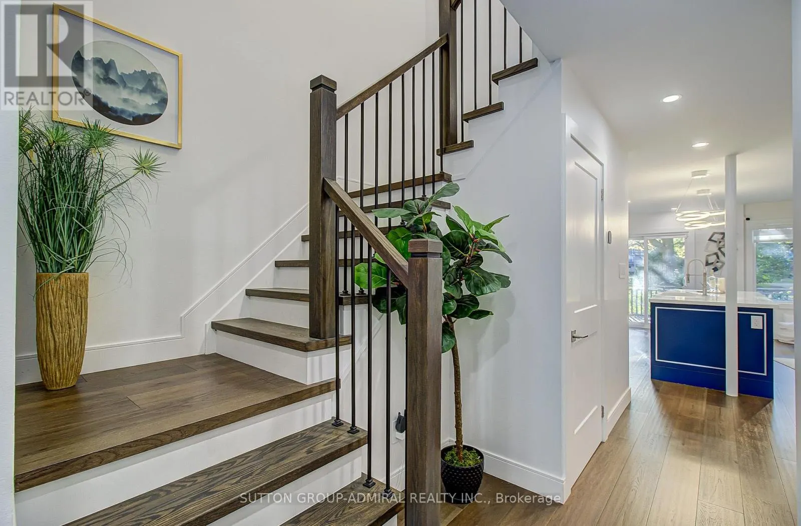 16 BEAUMONT PLACE