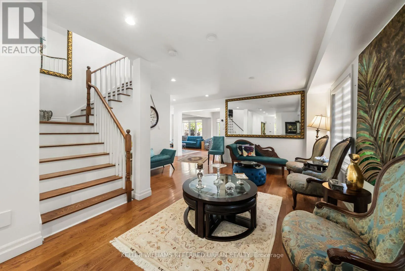1002 OAKTREE CRESCENT