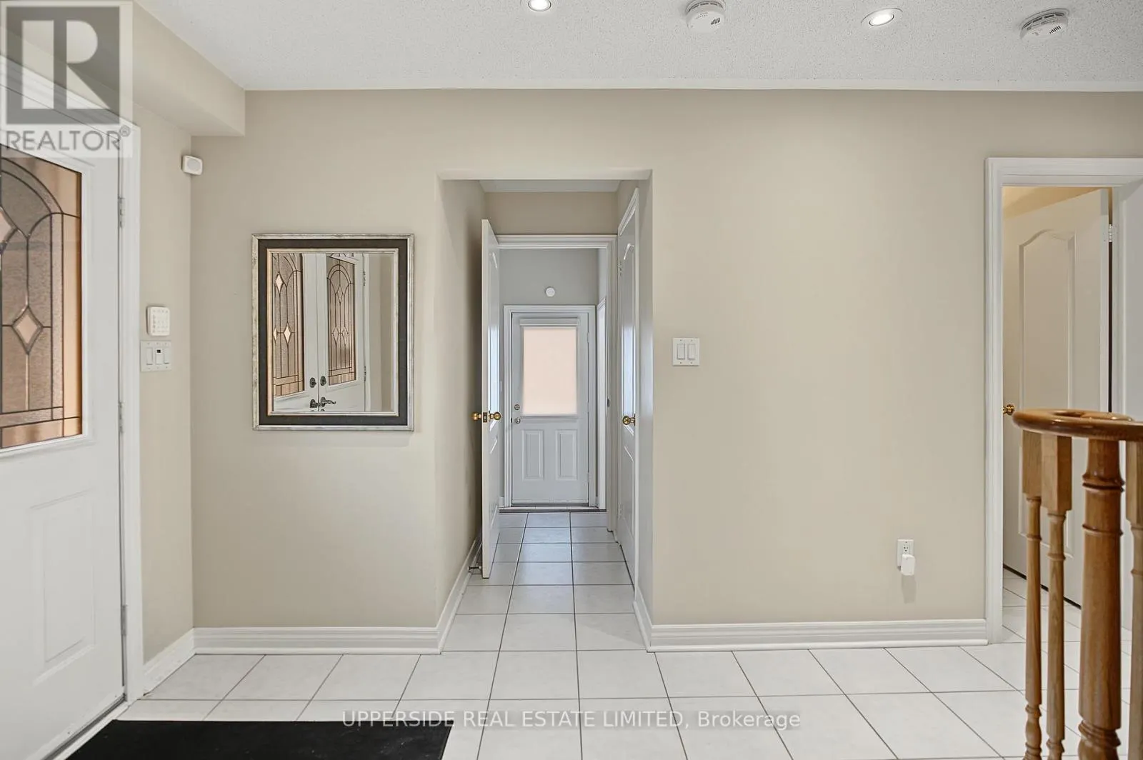 99 GLENFOREST DRIVE
