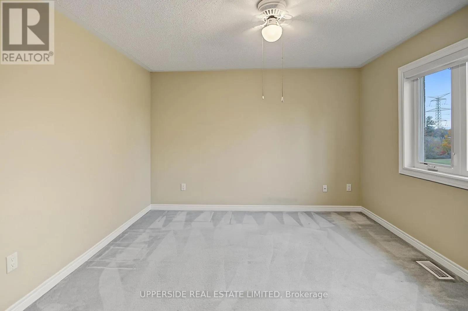 99 GLENFOREST DRIVE