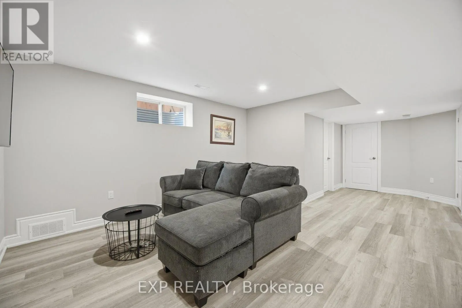 16 SHEPHARD AVENUE