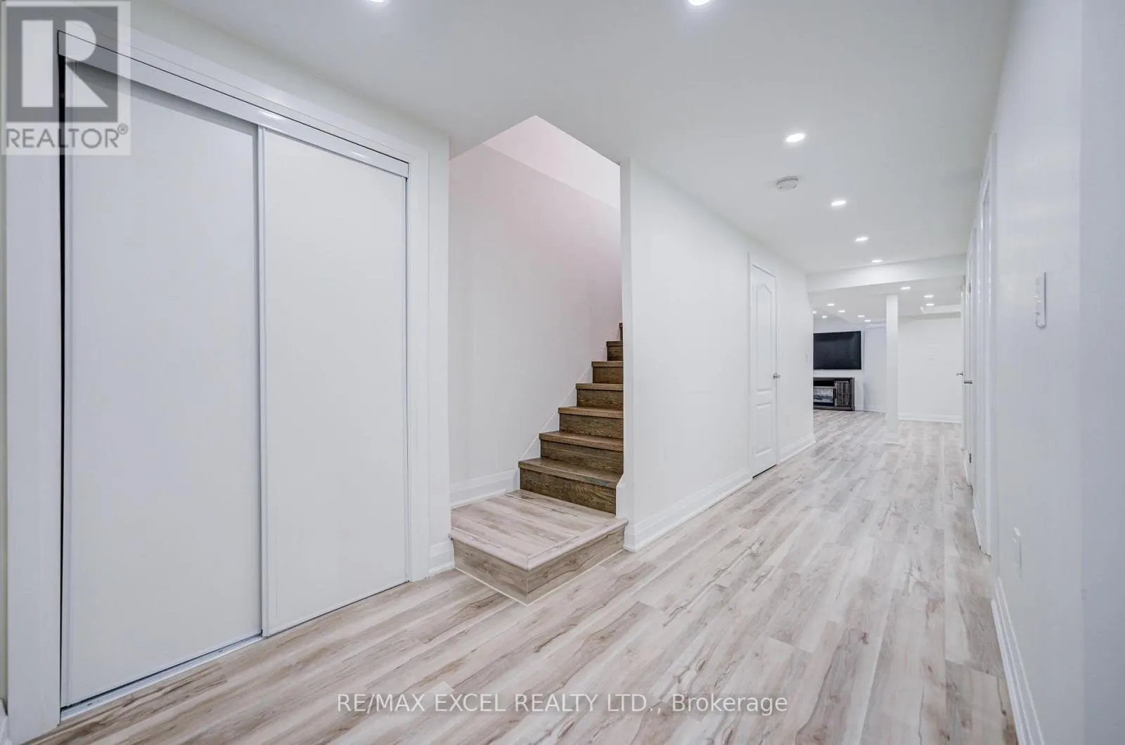 22 PITNEY AVENUE