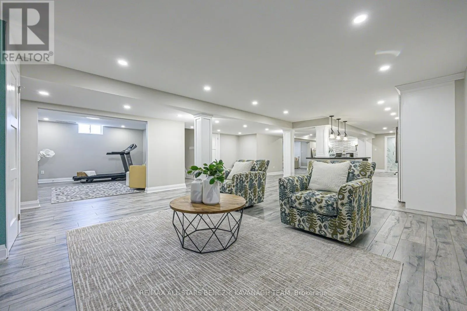 3 ROUGE STREET