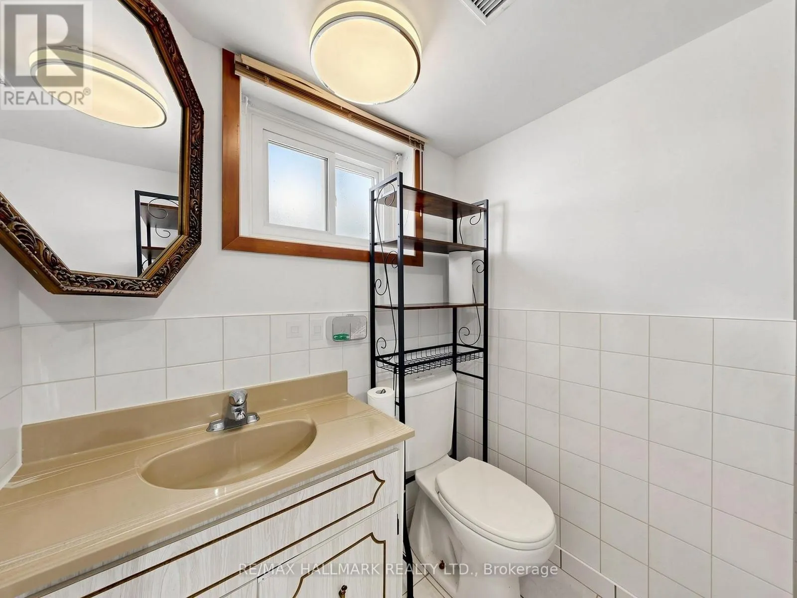 4 MULTIFLORA PLACE