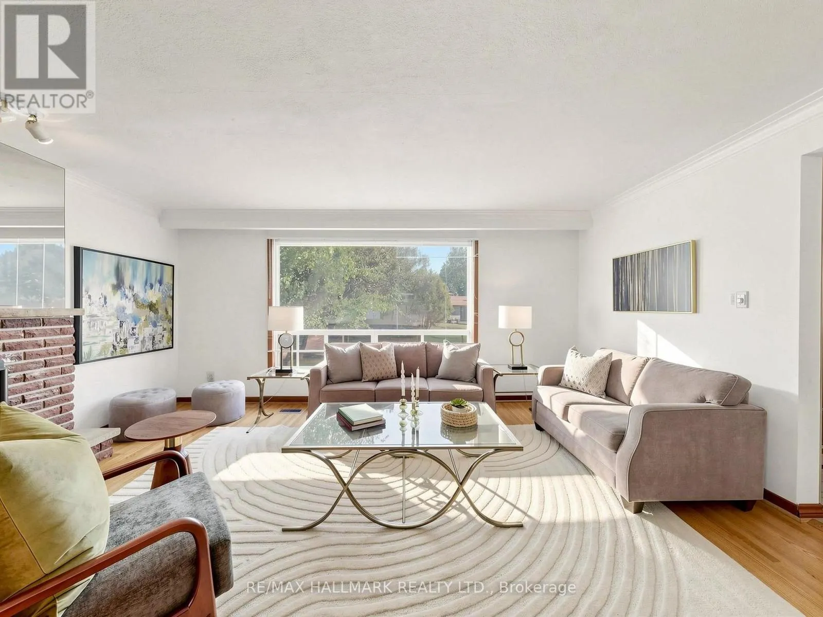 4 MULTIFLORA PLACE