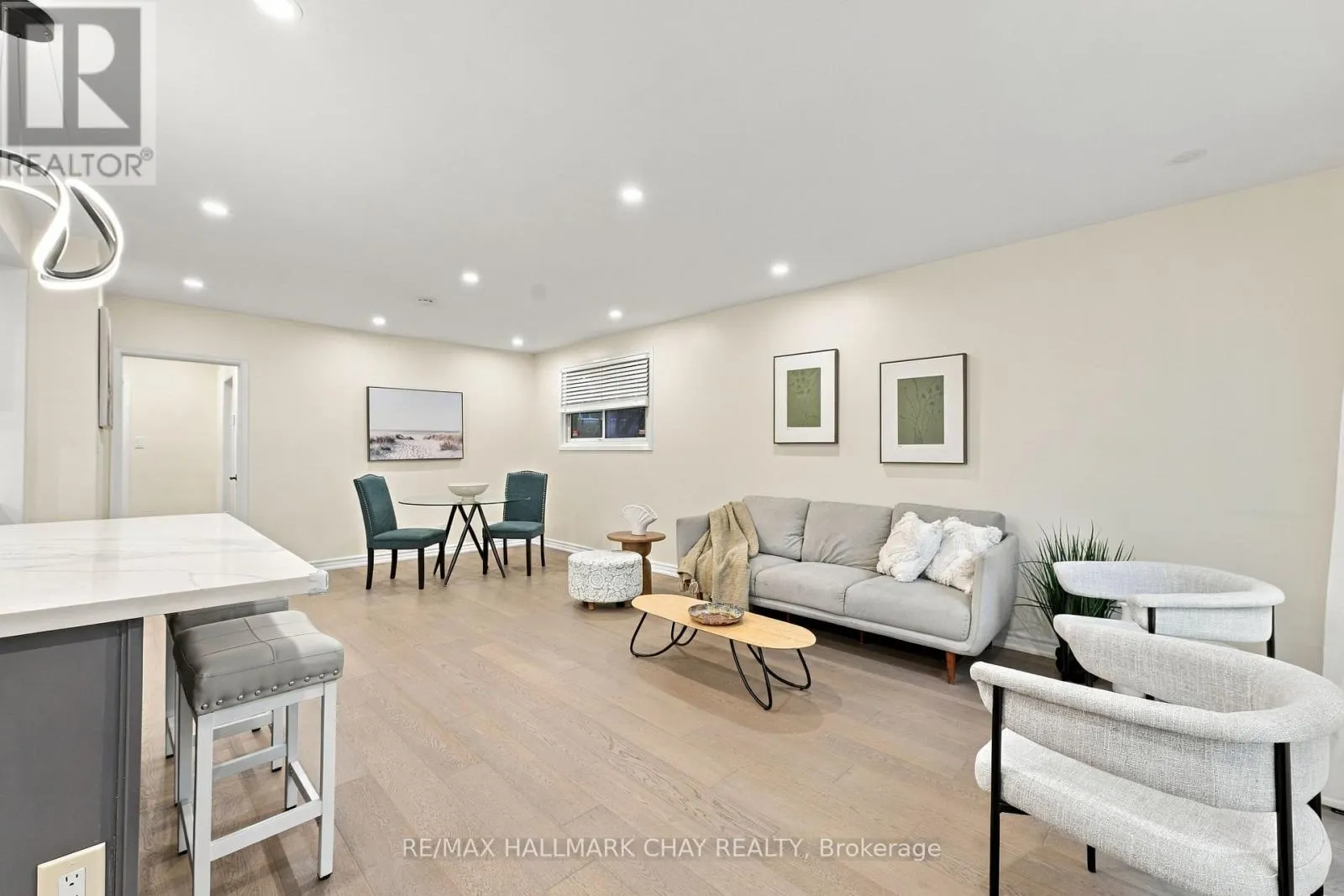 11 DAVIDSON ROAD