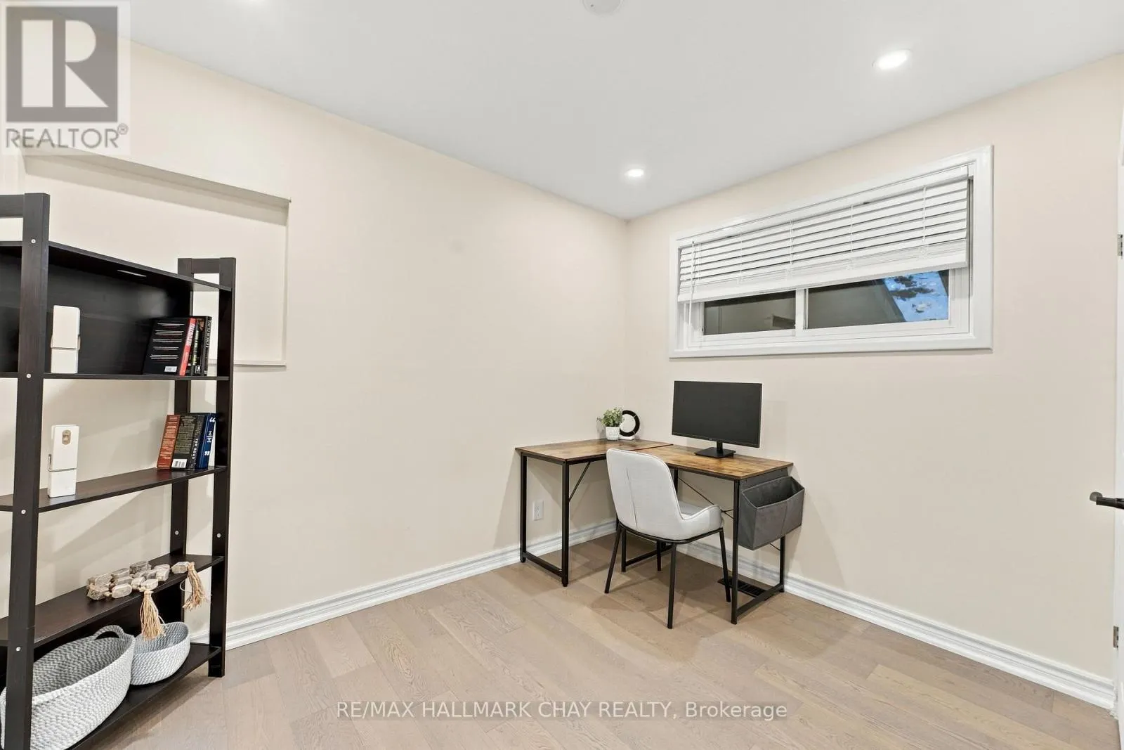 11 DAVIDSON ROAD