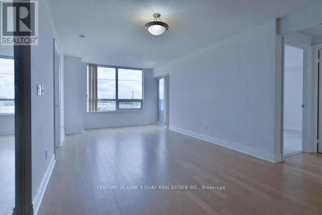 572 - 23 COX BOULEVARD