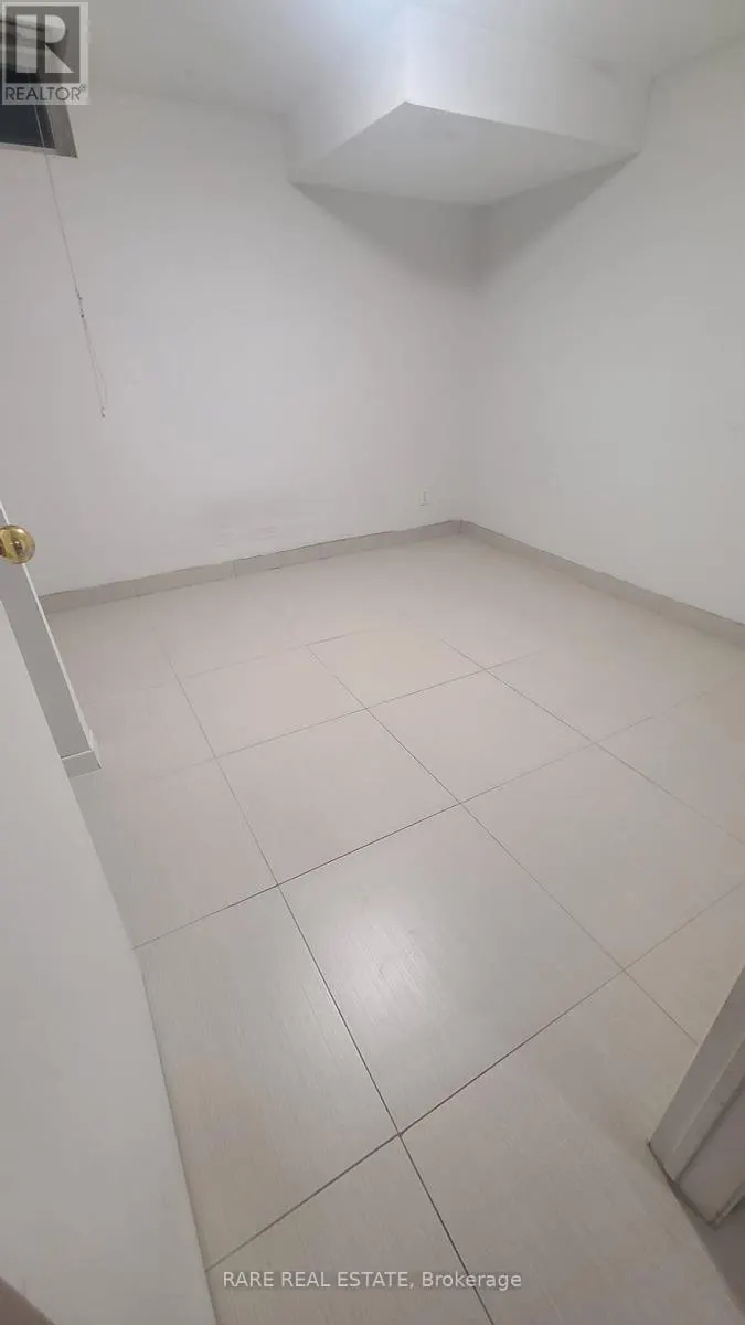 BASEMENT - 42 FORDCOMBE CRESCENT
