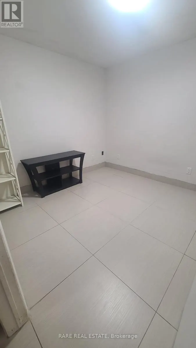 BASEMENT - 42 FORDCOMBE CRESCENT
