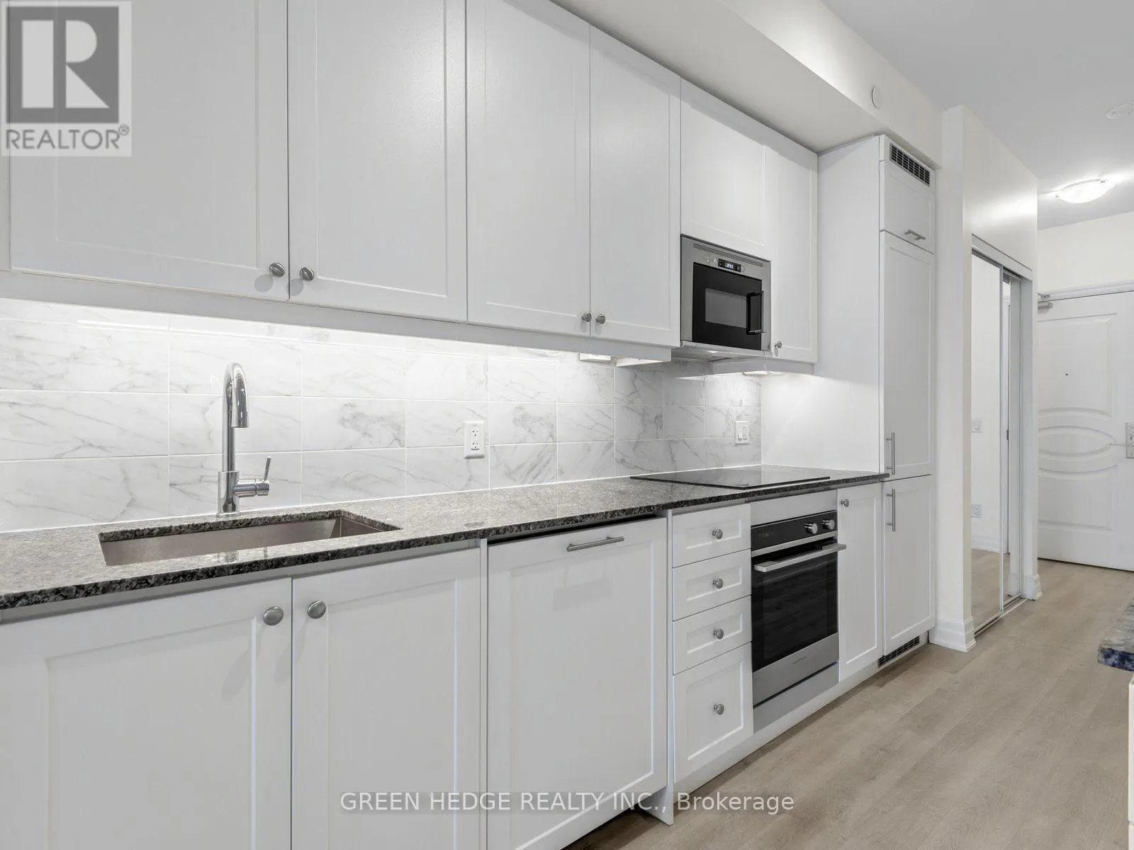 701 - 9075 JANE STREET