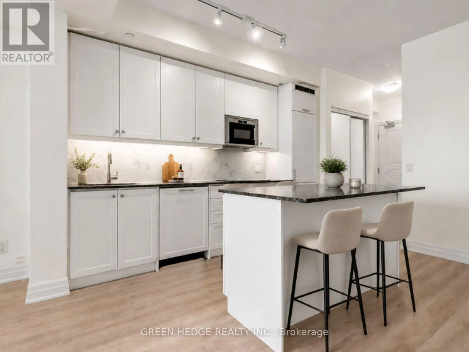701 - 9075 JANE STREET