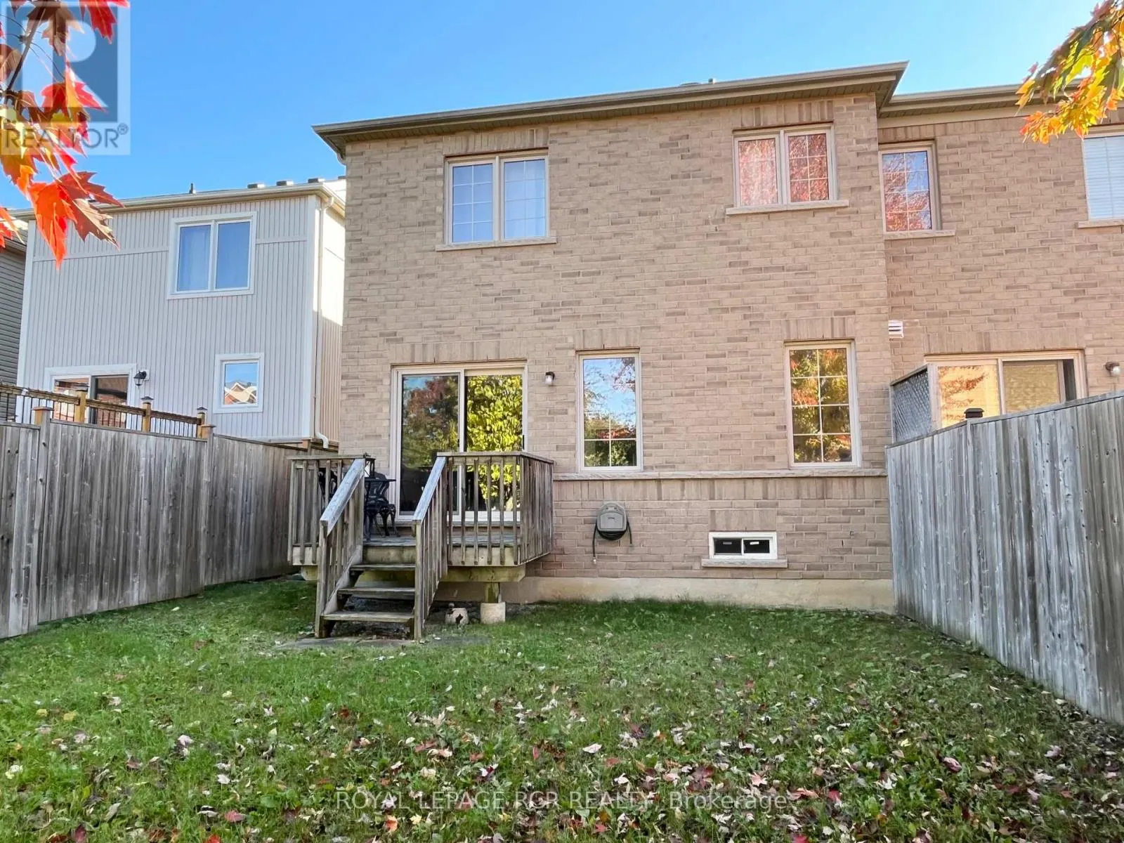 10 RUTHERFORD ROAD