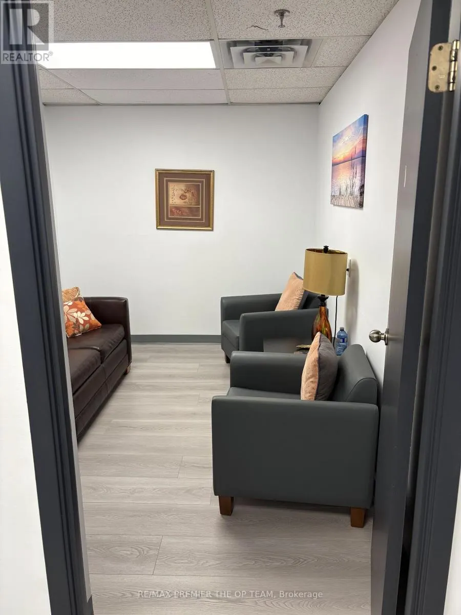 203 - 8333 WESTON ROAD