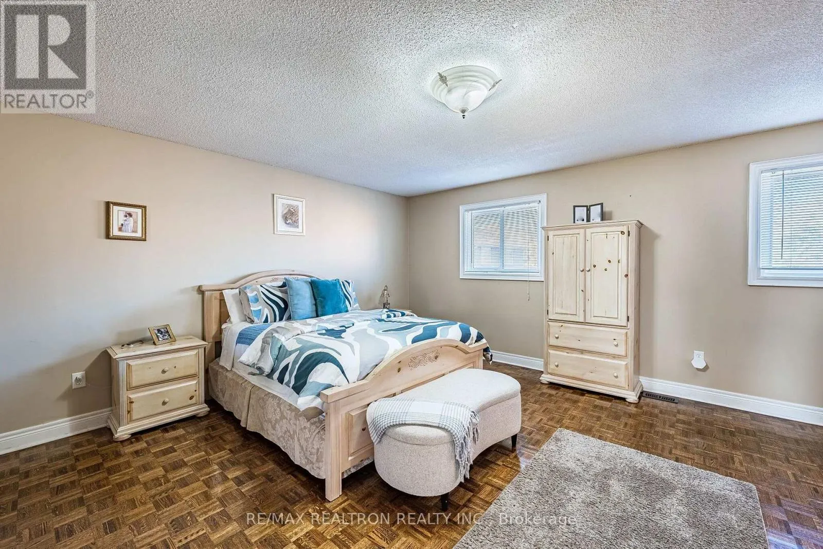 12 FIFEFIELD DRIVE