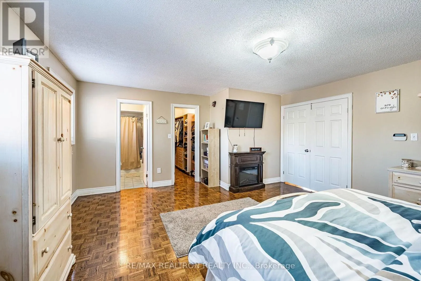 12 FIFEFIELD DRIVE