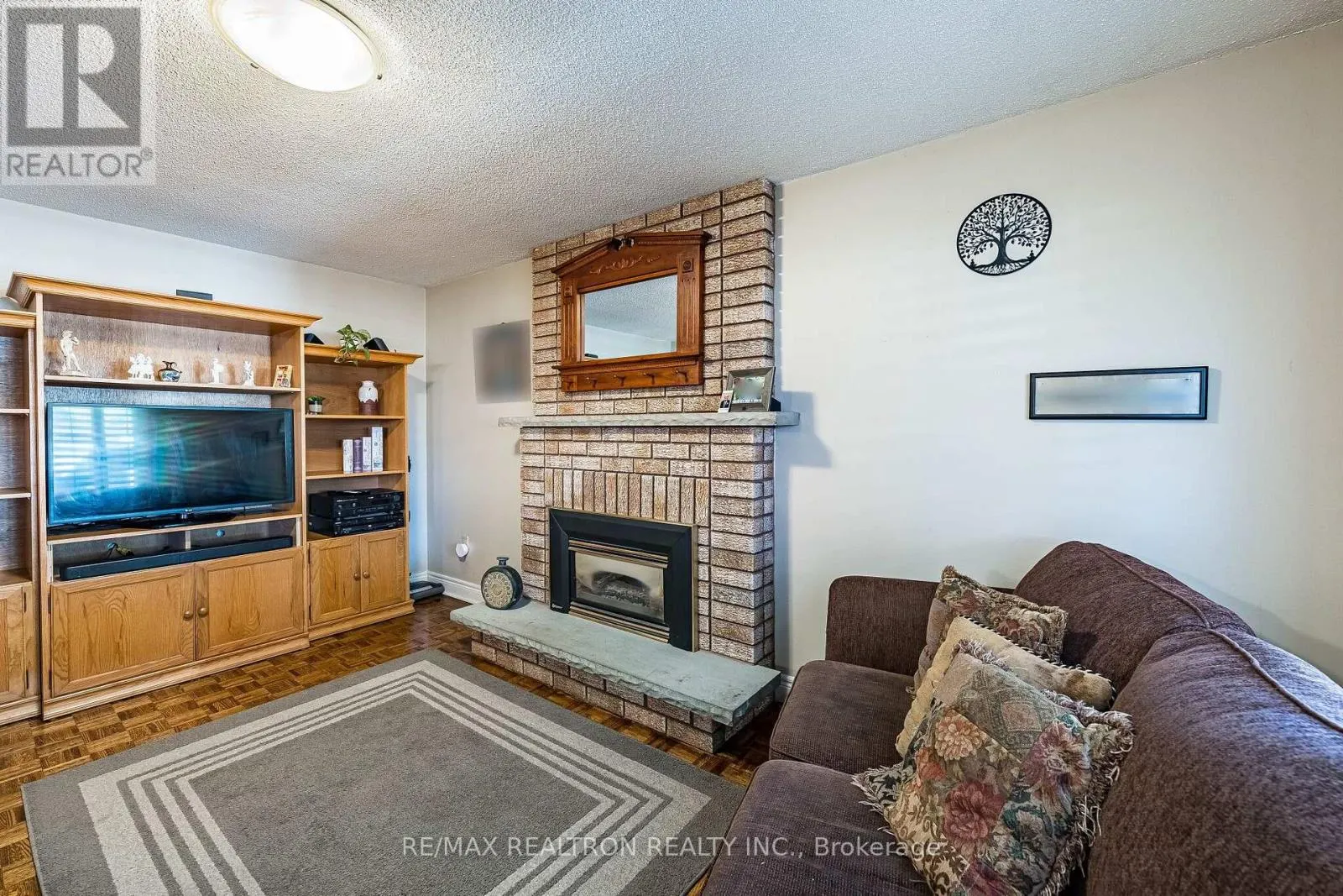 12 FIFEFIELD DRIVE