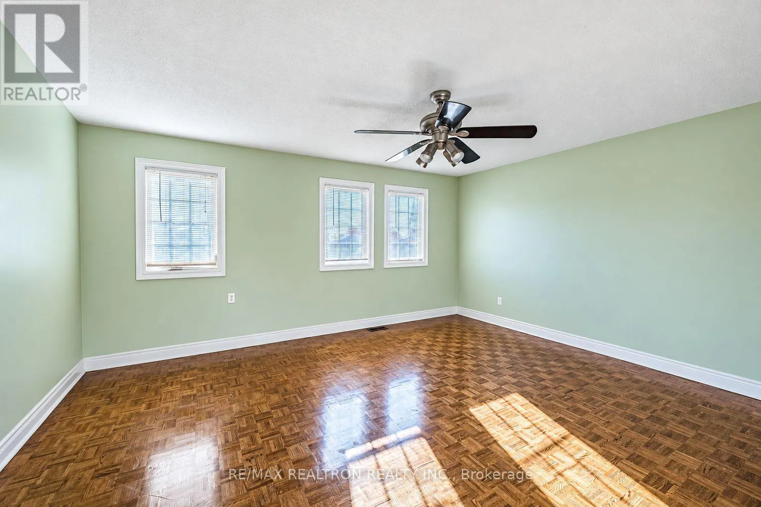12 FIFEFIELD DRIVE