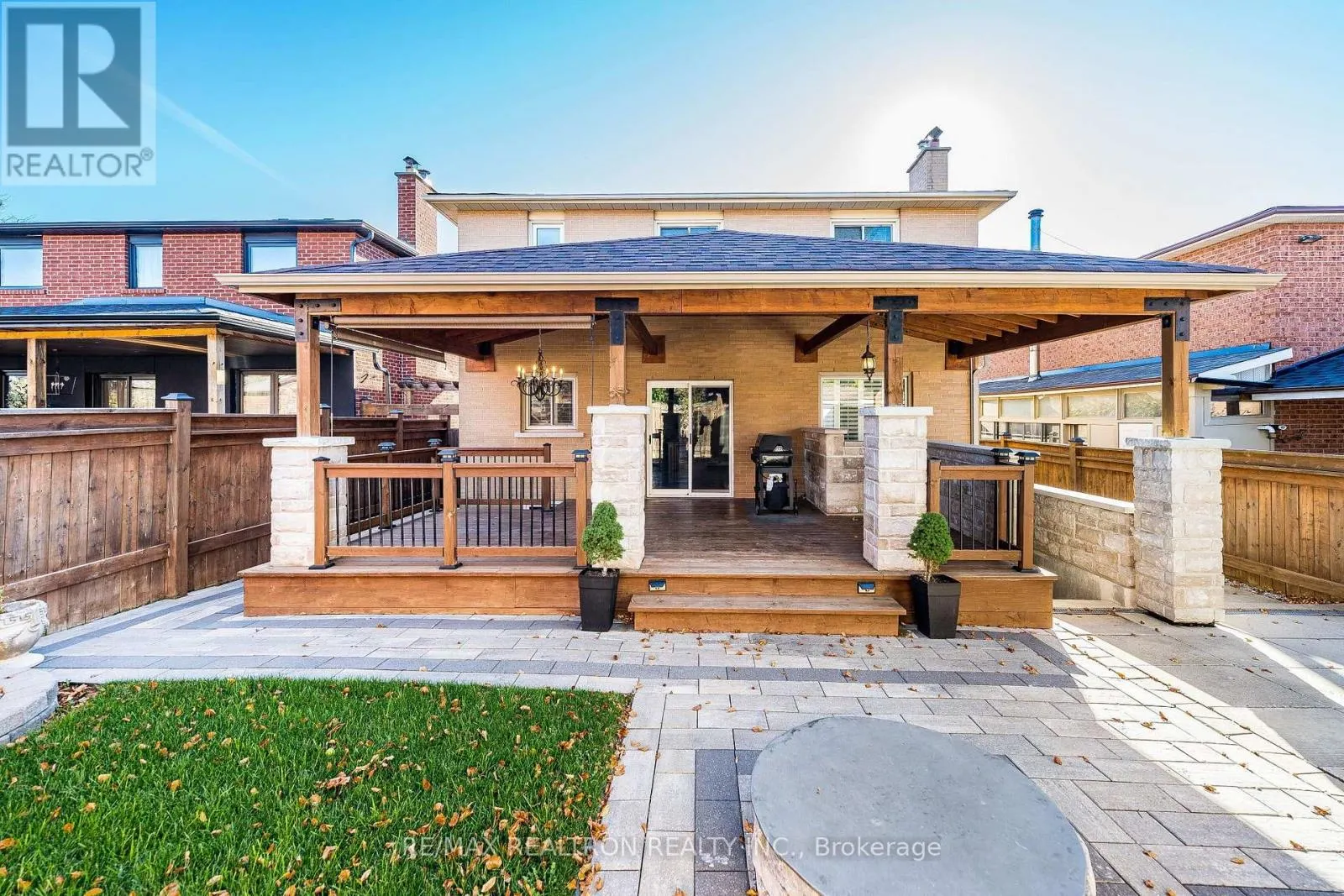 12 FIFEFIELD DRIVE