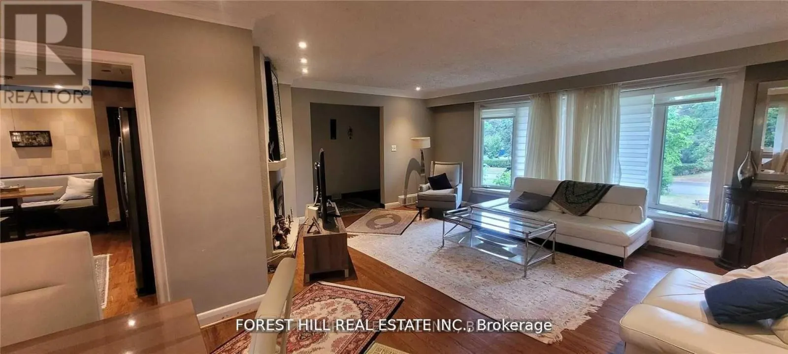 9 VISTAVIEW BOULEVARD