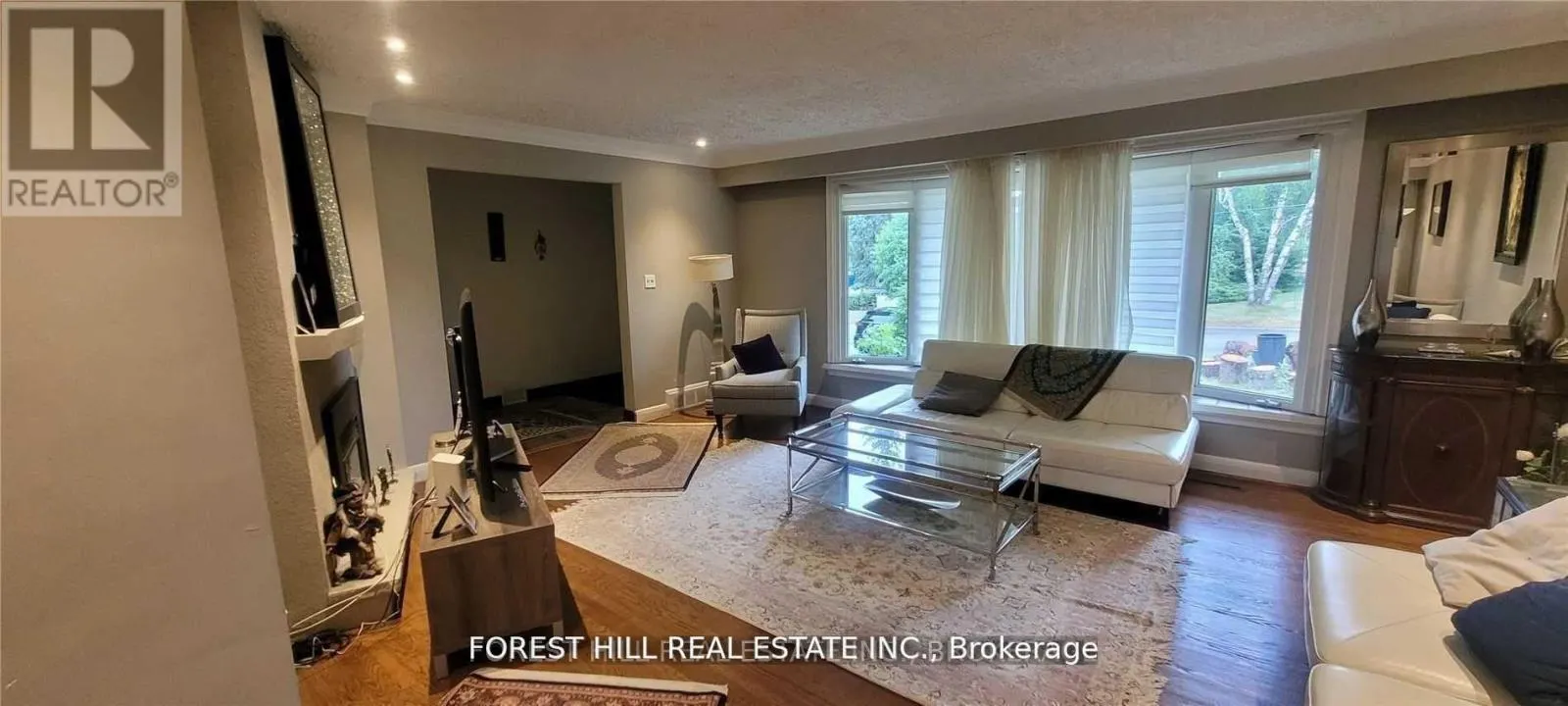 9 VISTAVIEW BOULEVARD