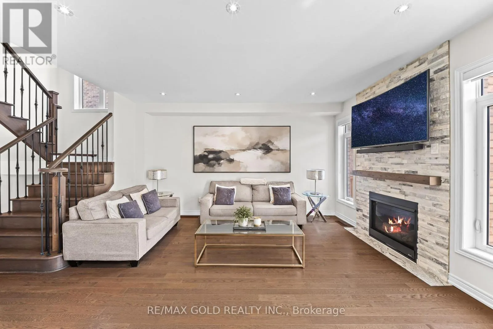 238 MACTIER DRIVE