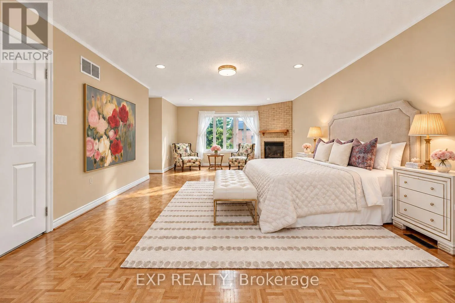 2 SHALLMAR GARDENS
